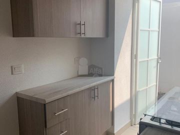 Casa en Renta en Fracc. Portugal Capellanía León, Gto, atras de Mayorazgo