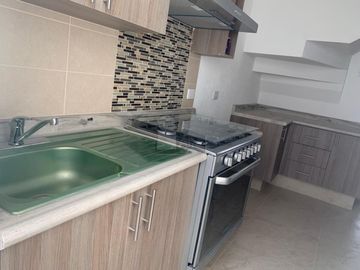 Casa en Renta en Fracc. Portugal Capellanía León, Gto, atras de Mayorazgo