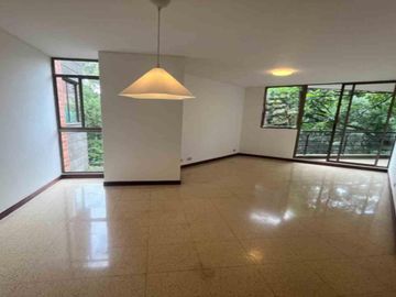 APARTAMENTO EN ARRIENDO UBICADO EN EL POBLADO SECTOR COLA DEL ZORRO
