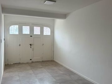 PH en Venta, 4 ambientes c/cochera, Zona La Perla