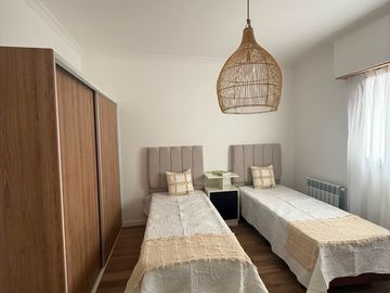 PH en Venta, 4 ambientes c/cochera, Zona La Perla