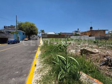 Terreno de oportunidad en venta 910 m2 ubicación zona Zavaleta