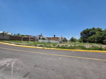 Terreno de oportunidad en venta 910 m2 ubicación zona Zavaleta