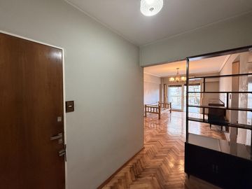 DEPARTAMENTO 3 AMBIENTES EN ALQUILER EN FLORES CON AMPLIO BALCÓN AL FRENTE