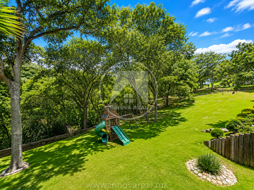 Villa Antigua en Zona Esmeralda