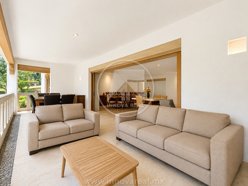 Villa Antigua en Zona Esmeralda