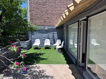 Local  / Oficina en Alquiler - Palermo Hollywood -  Gran espacio  con Terraza  apto varios usos