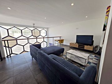 Residencia de Autor en Juriquilla | Doble Altura · Sustentable · Amueblada