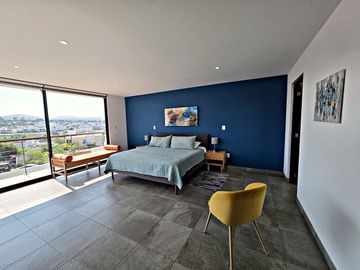 Residencia de Autor en Juriquilla | Doble Altura · Sustentable · Amueblada