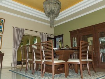 CASA EN VENTA MERIDA, CLUB DE GOLF LA CEIBA, ENTREGA INMEDIATA.