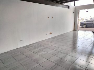 LOCAL COMERCIAL PLAZA SAN MIGUEL