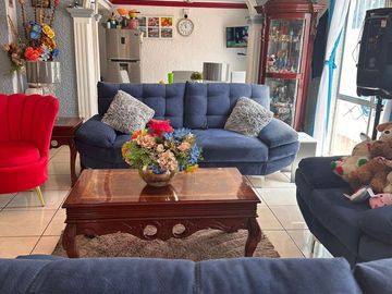 Vendo amplia casa en esquina. Col. Lomas de Atemajac 		$6,370,000