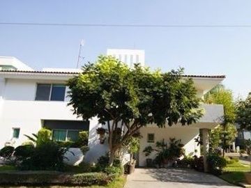 Casa en Venta Jardin Real.                         $9,980,000