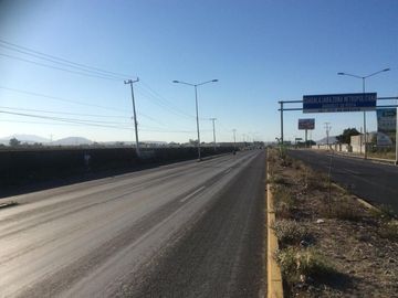 Terreno en Venta en la Av. Tesistan 45,000m2