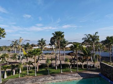 Terrenos Laguna de Chapala en fraccionamiento privado 190m2 en $1,140,000