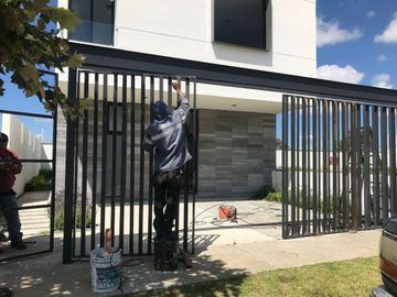 Casa en Venta Bosques Vallarta.		$6,300,000