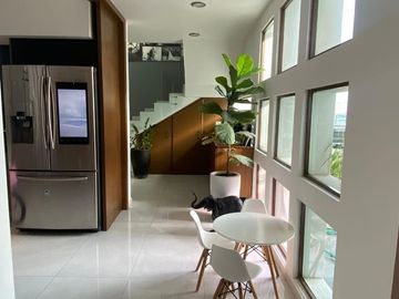Casa en Venta Rinconada Vallarta		$8,850,000