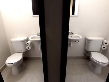 Oficina de Lujo zona Chapalita con servicios