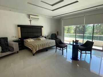 Casa En Venta En Puerta De Hierro, Zapopan, Jalisco