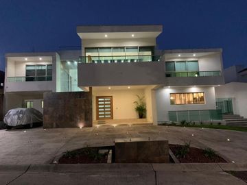 Casa En Venta En Puerta De Hierro, Zapopan, Jalisco