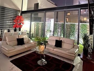 Casa en venta en Bosques Vallarta		$11,500,000