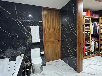 Casa en venta en Bosques Vallarta		$11,500,000