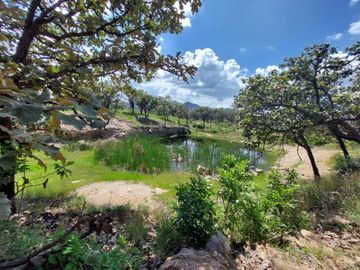 Terreno en Hacienda monticello   $1,000,000.