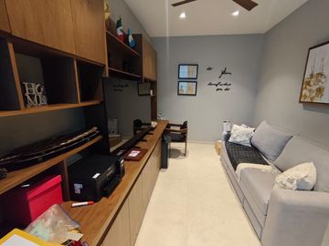 Casa de 3 niveles Valle Real  5 recámaras