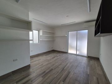 Oficina en RENTA en colonia Mexico de 118 m2