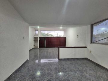 Casa en RENTA en Itzimná en esquina