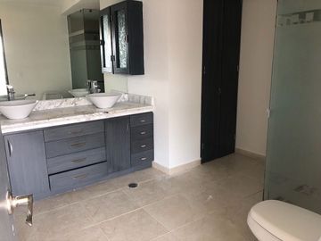 Renta departamento en PALMAS HILLS INTERLOMAS (B)