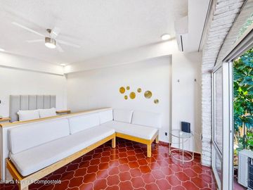 Estudio amueblado en venta cerca de Playas Gemelas PV