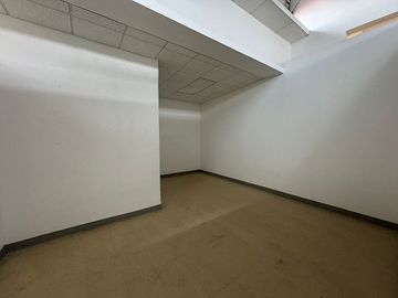 Oficina en Renta, San Nicolás, 1620 m2.