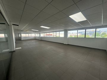 Oficina en Renta, San Nicolás, 1620 m2.