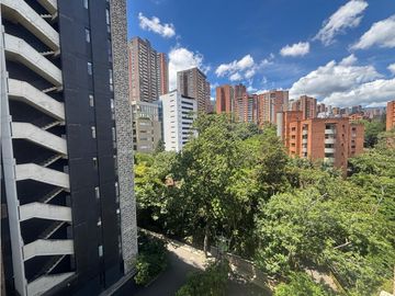 Apartamento en Venta – El Poblado sector Vizcaya