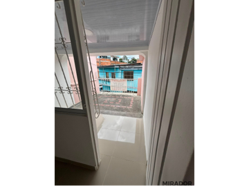 SE VENDE CASA DE 2 PISOS INDEPENDIENTES CUBA