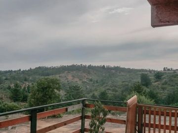 Se vende Parcela con casa y piscinas