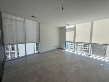 Arriendo amplia y moderna oficina en Montemar