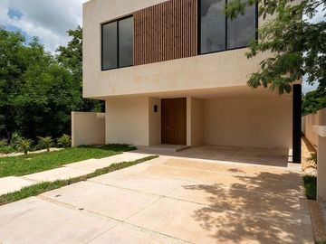 Casa Nueva Muy Cerca de la Casa Club en Venta en Provincia Residencial