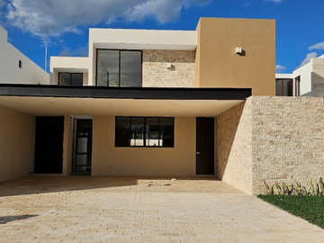 Casa(45) en Venta en Privada Única