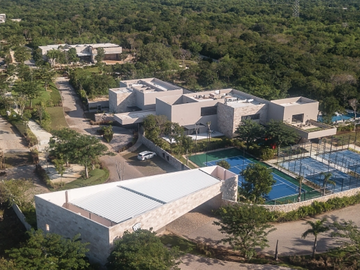 Casa(61) en Venta en Privada Compostela, Zona Country