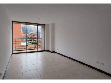 Se Arrienda Apartamento en Edificio Scarlatta, Sabaneta