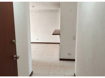 Se Arrienda Apartamento en Edificio Scarlatta, Sabaneta
