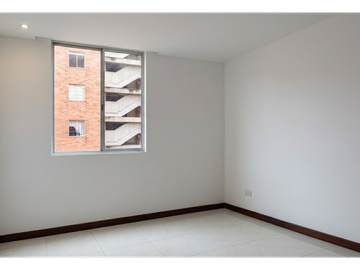 Se Arrienda Apartamento en Edificio Scarlatta, Sabaneta
