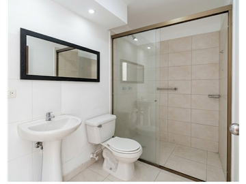Se Arrienda Apartamento en Edificio Scarlatta, Sabaneta