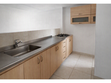 Se Arrienda Apartamento en Edificio Scarlatta, Sabaneta