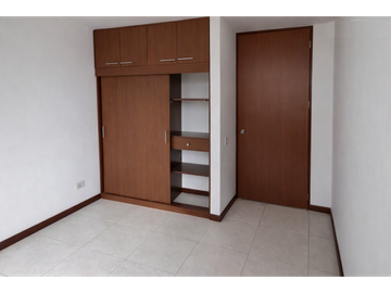 Se Arrienda Apartamento en Edificio Scarlatta, Sabaneta