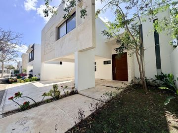 Casa de 4 habitaciones en Venta en Soluna
