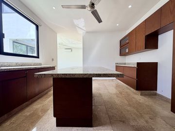 Casa de 4 habitaciones en Venta en Soluna