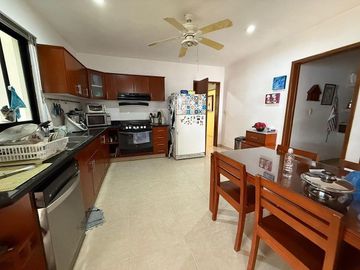 Casa de Una Planta y 4 Recamaras en Venta en Privada Cocoyoles